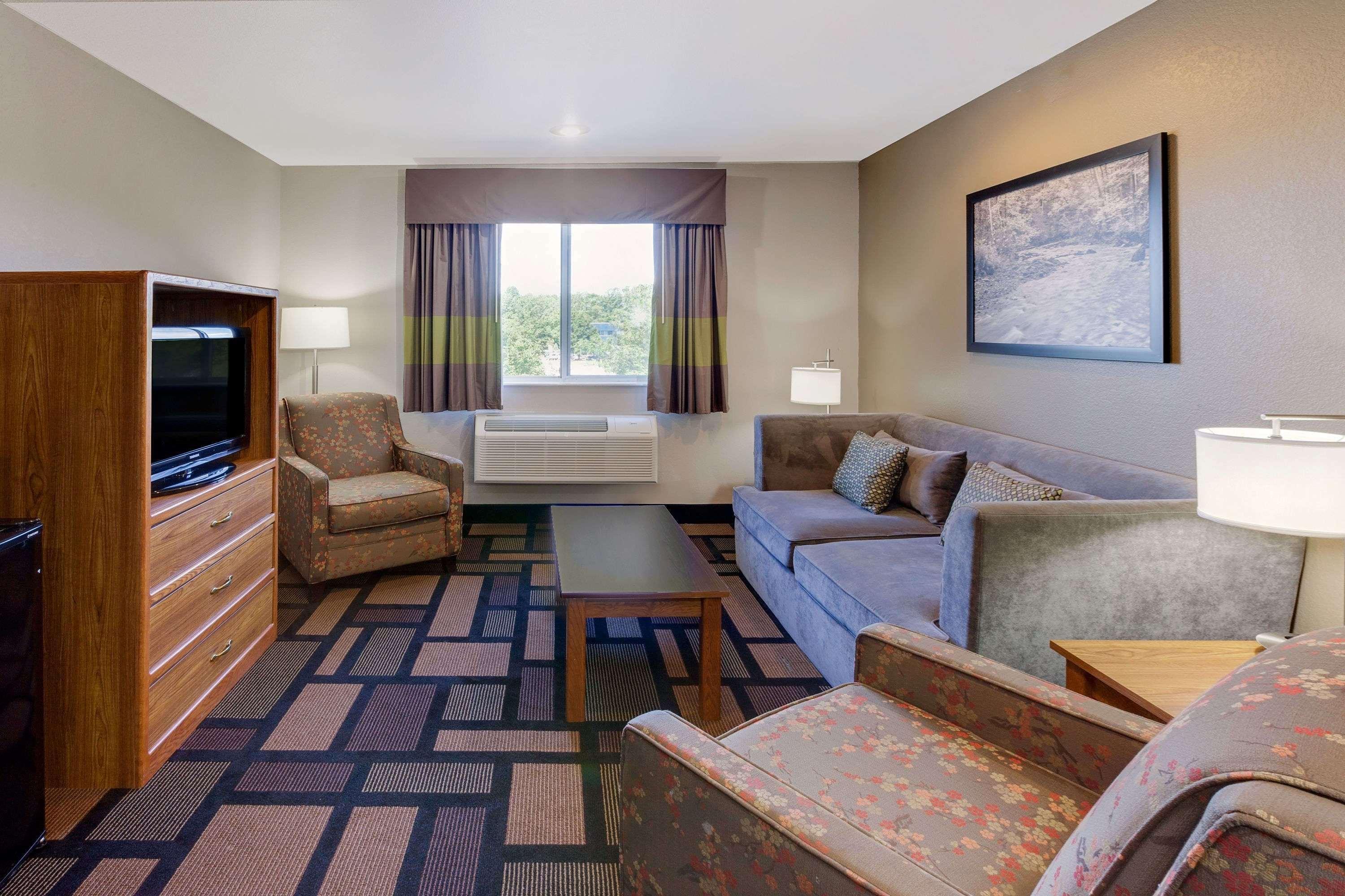 Super 8 By Wyndham Akron S/Green/Uniontown Oh Buitenkant foto